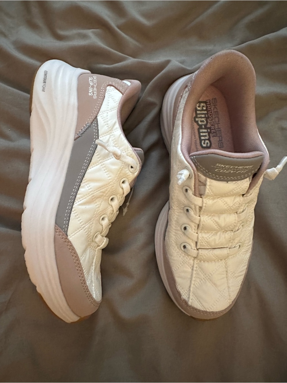 SKETCHERS | Kids White & Taupe Quilted Slip-Ins Sneakers